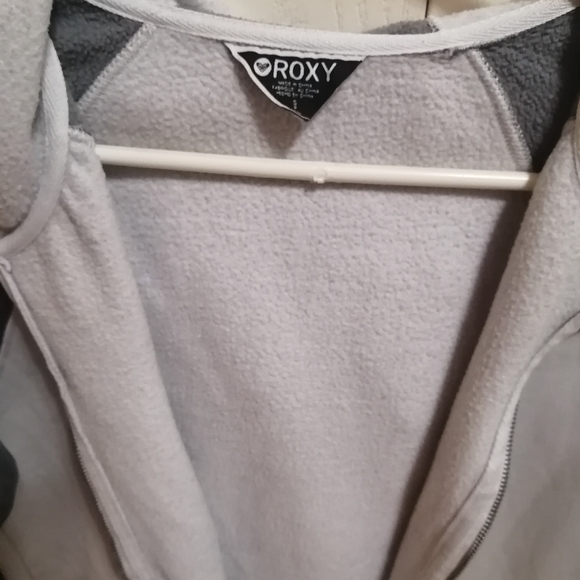 Roxy Zip-up Hoodie - Picture 5 of 6
